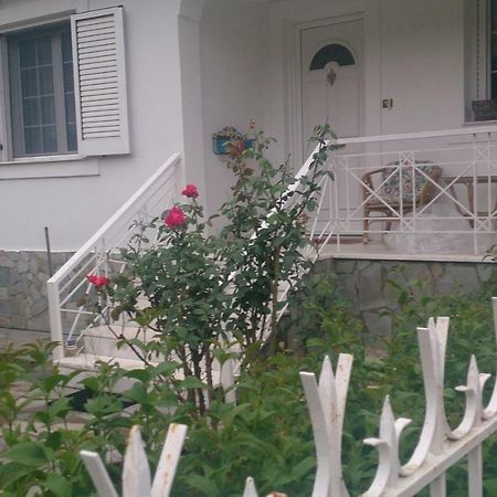 Eleni'S Village Relaxation Home Эдипсос Экстерьер фото
