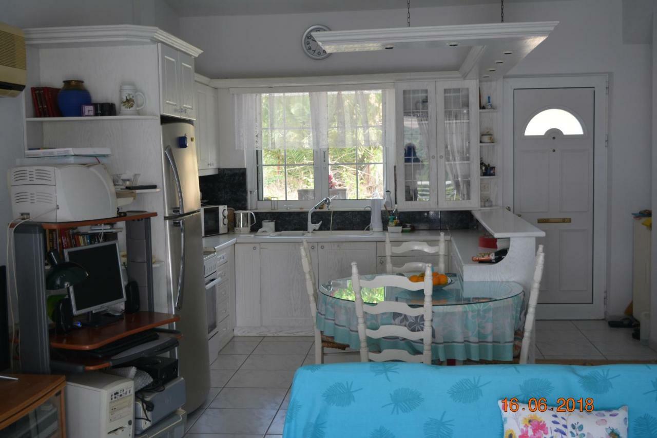 Eleni'S Village Relaxation Home Эдипсос Экстерьер фото